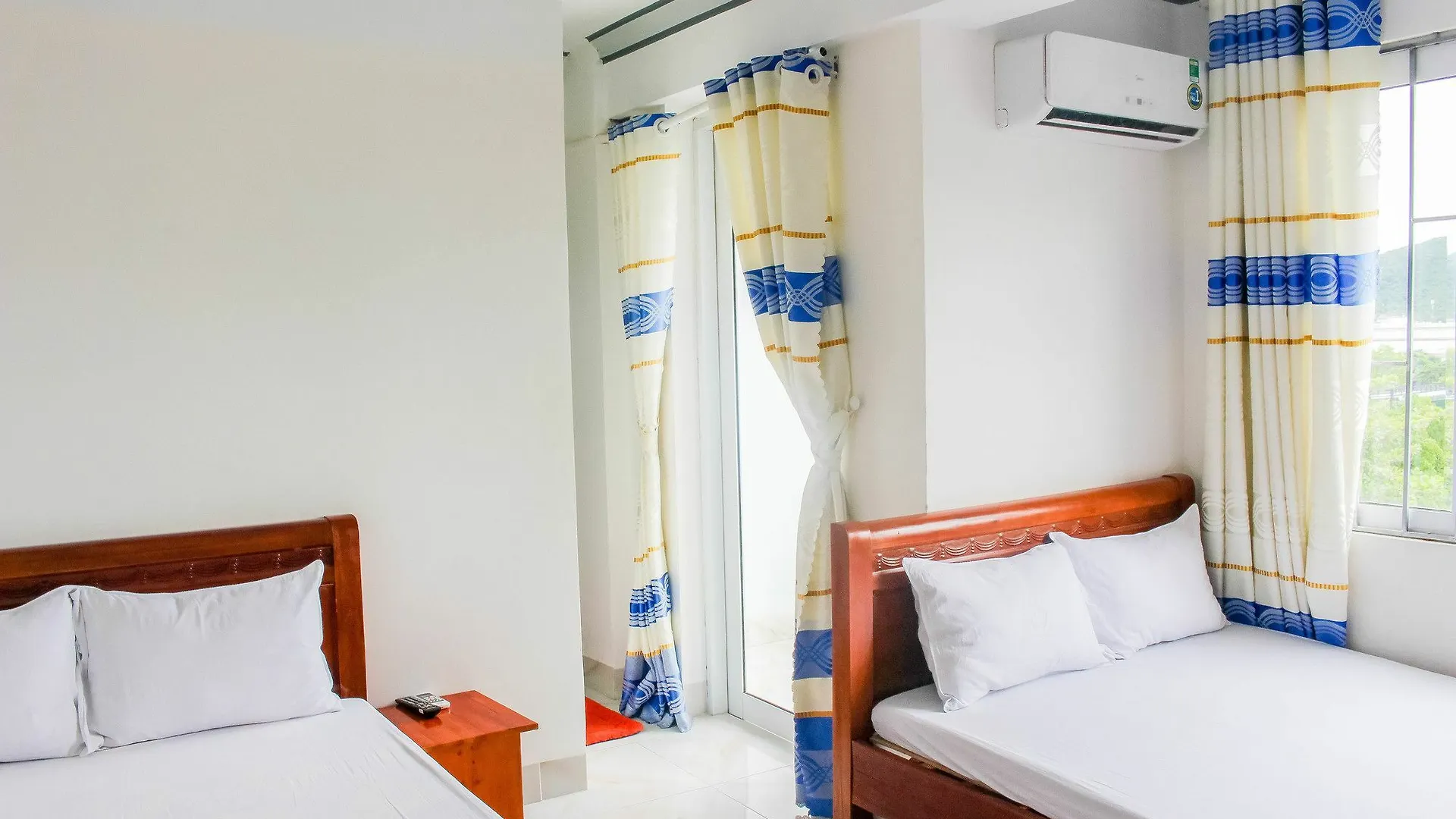 **  Hotel I Ngoc Huong Nha Trang Vietname